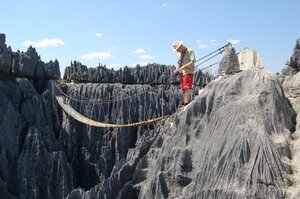 22-tsingy-bemaraha-pont-suspendu