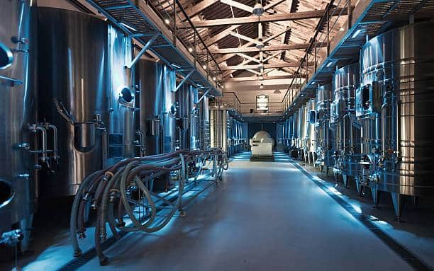 Fixation d'une machine industrielle