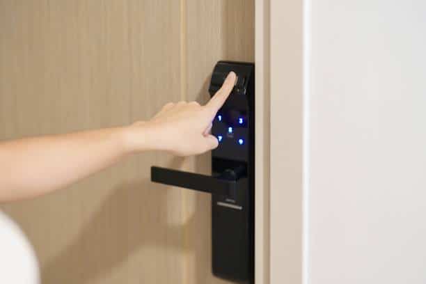 serrure connectée sécurité maison locaux professionnels